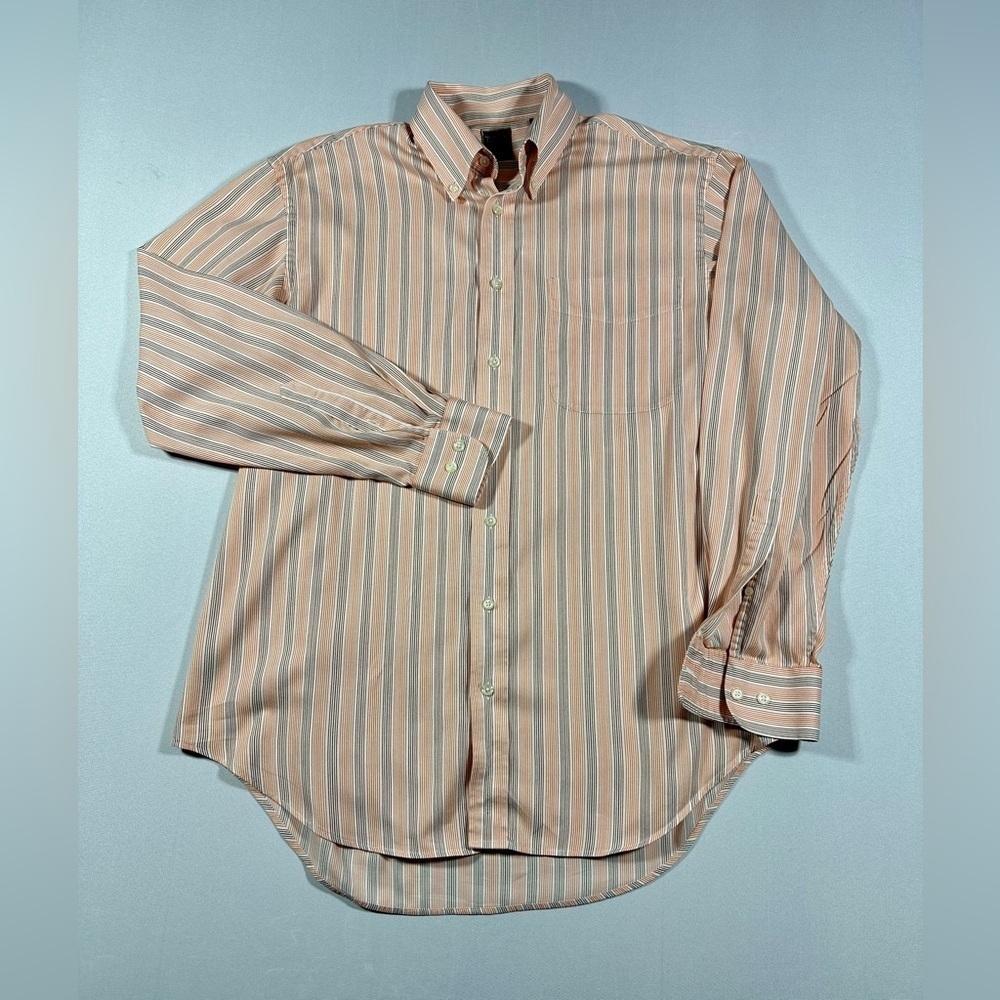 Men’s T Harris Of London Long Sleeve Shirt
Size Large​​​​